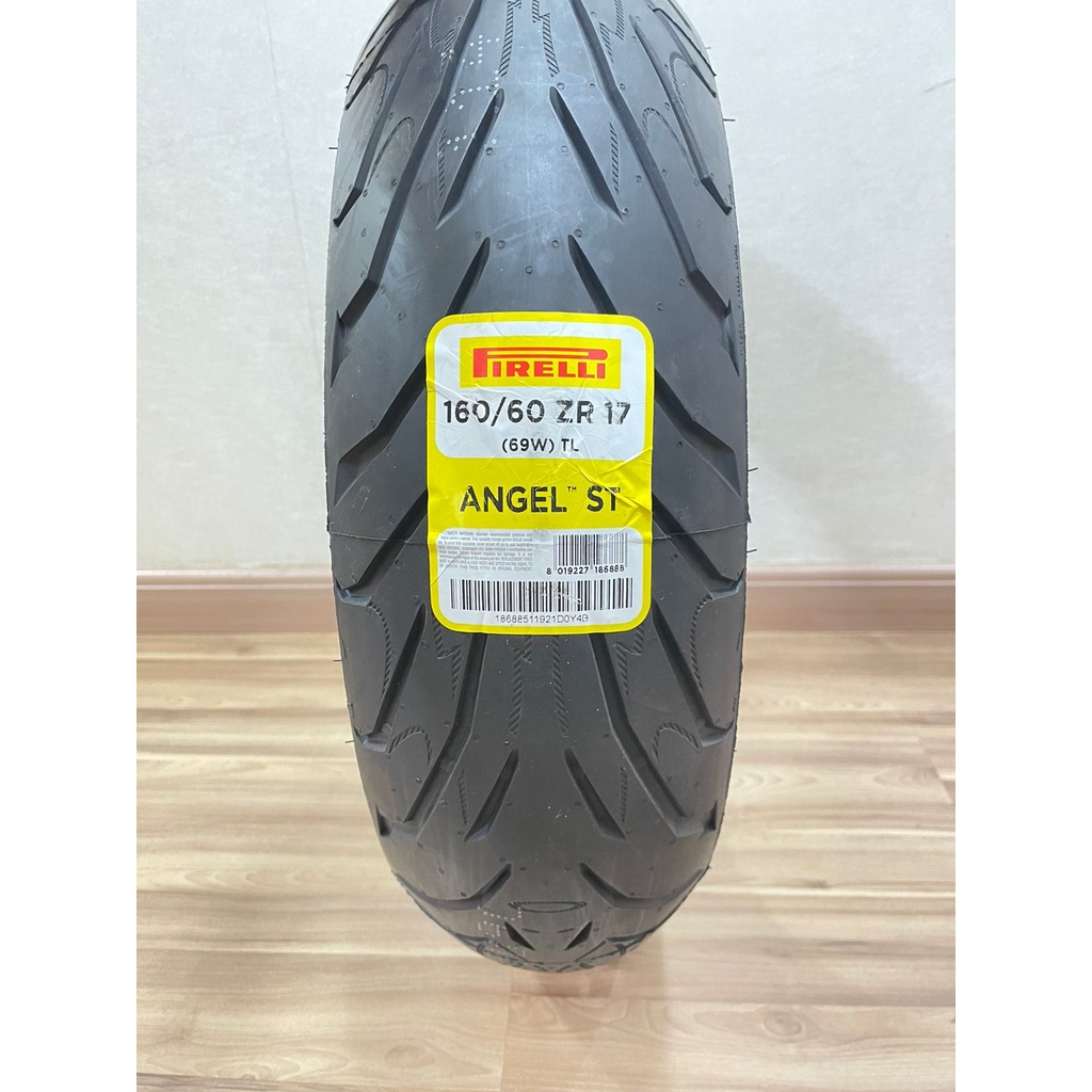 Pneu Moto Er 6N Pirelli Aro 17 160 60 17 69W Traseiro Angel St